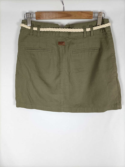 PULL&BEAR.Falda corta verde T.m
