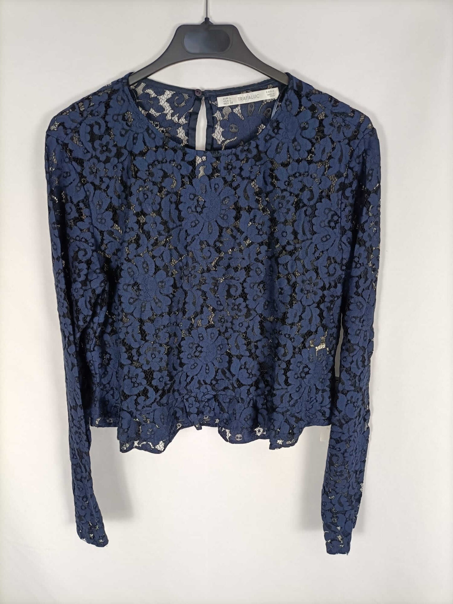 ZARA.Top azul encaje T.L