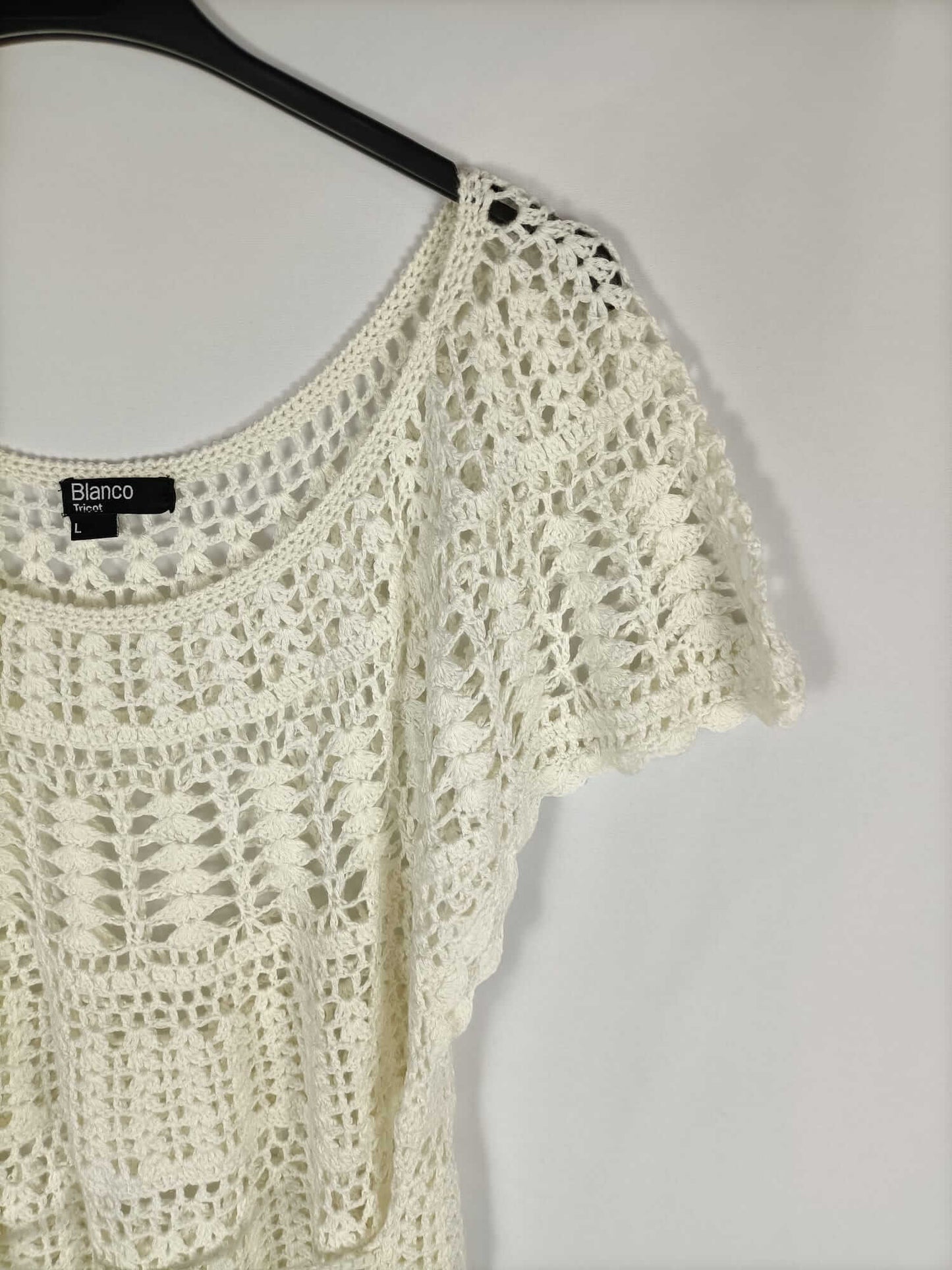 BLANCO.Top blanco croché T.L