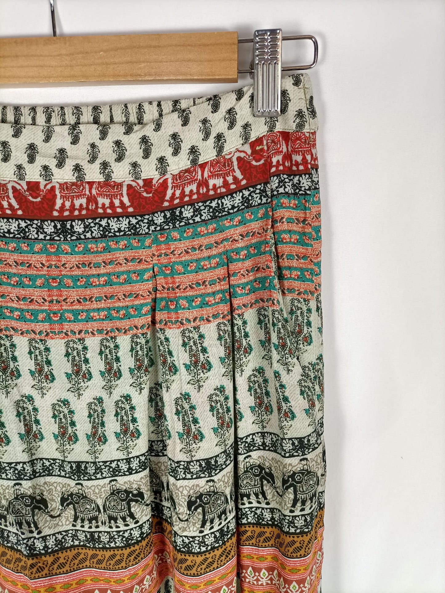 PULL&BEAR.Pantalón fluido ancho T.m