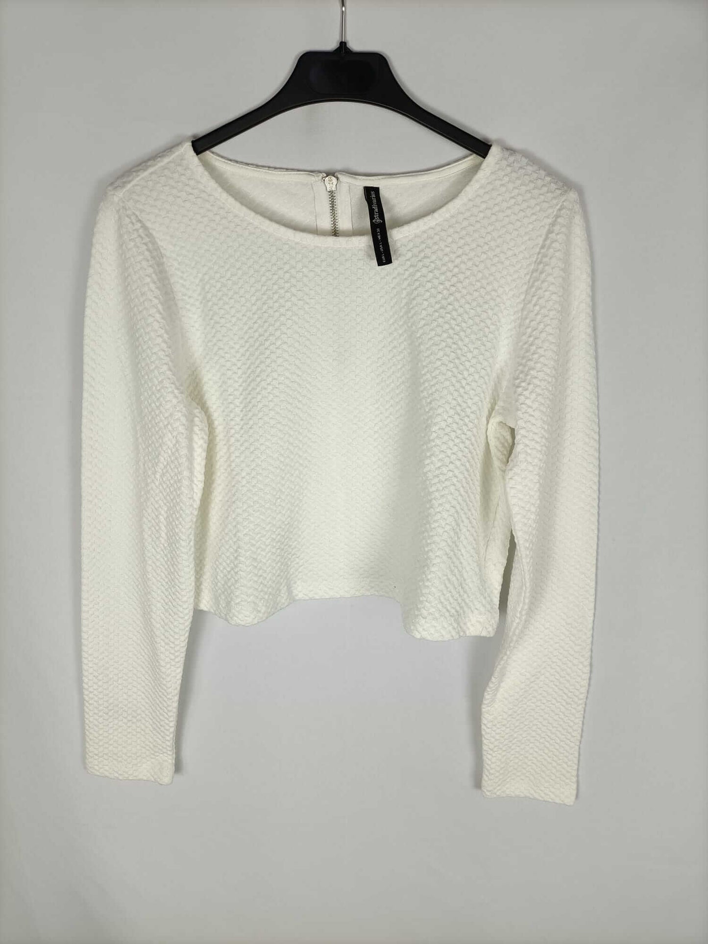 STRADIVARIUS.Top punto blanco T.L