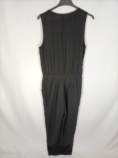 STRADIVARIUS.Mono negro fluido botones T.s