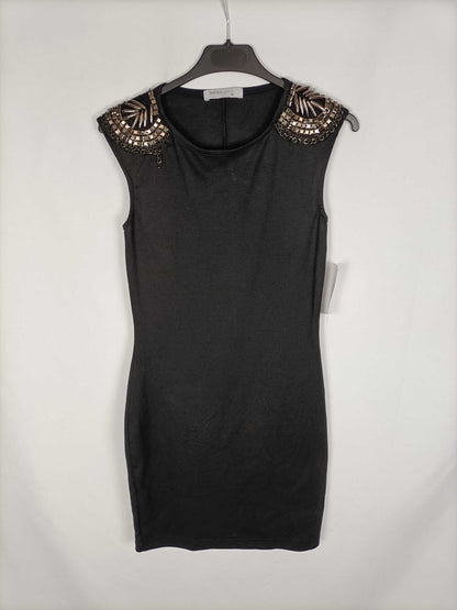 WHITE. Black fitted dress with shoulder pads Tm