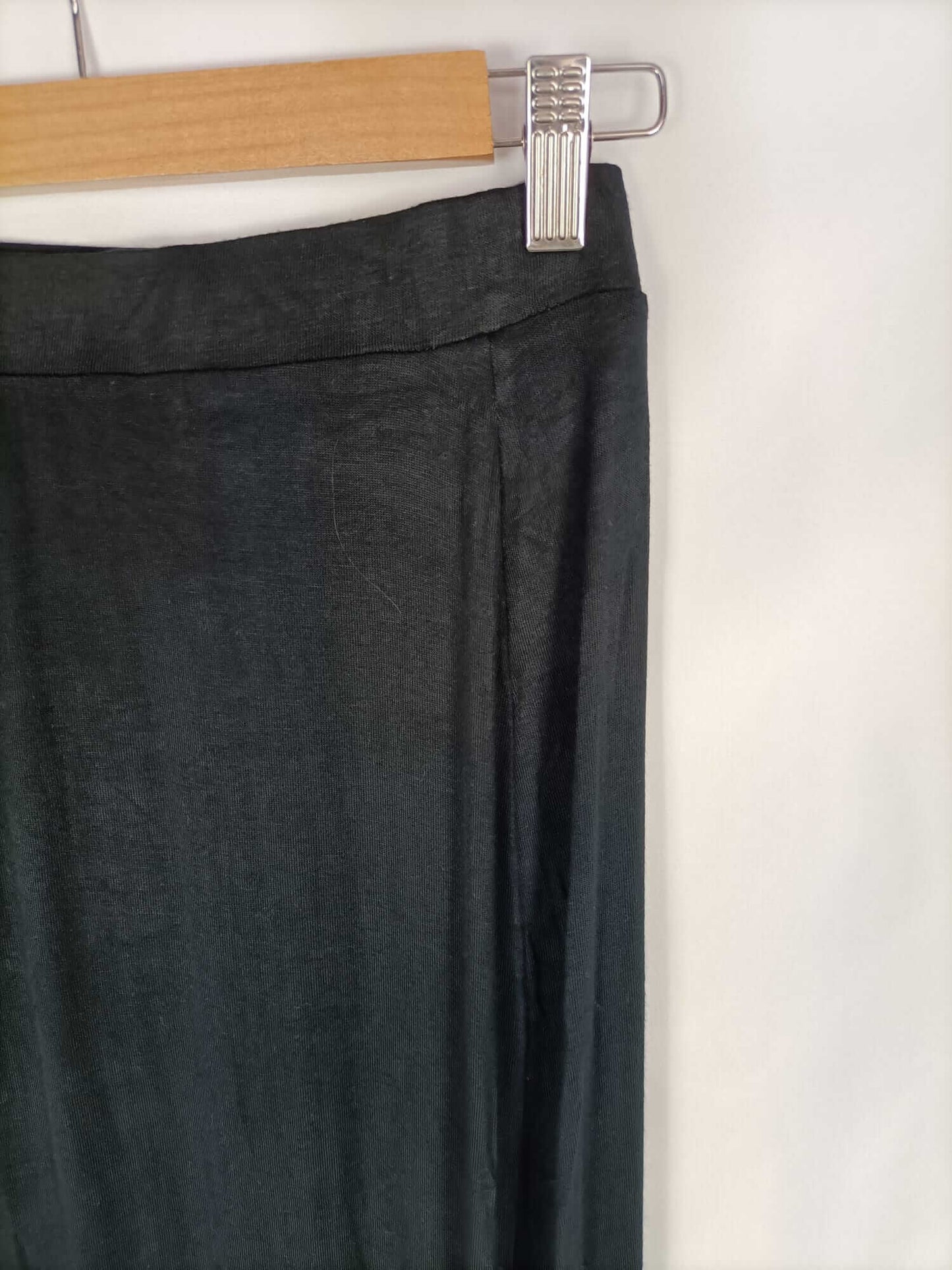 ZARA.Falda negra elástica larga T.m