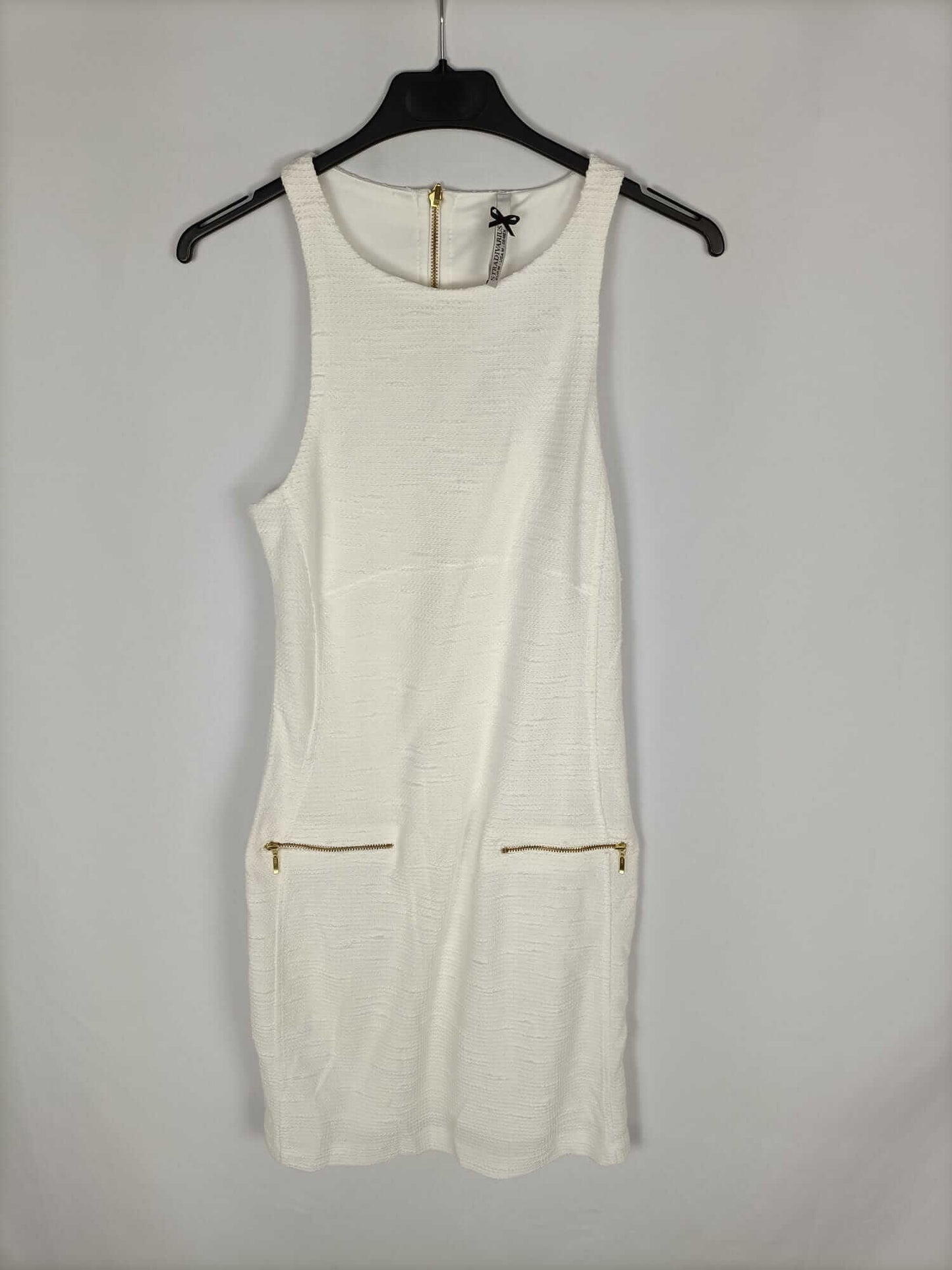 STRADIVARIUS.Vestido blanco roto T.m