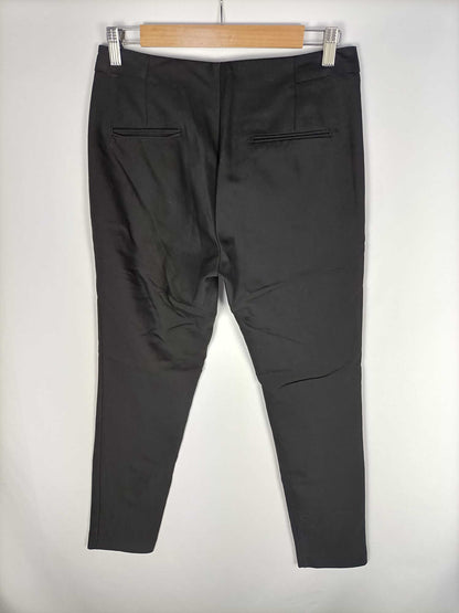 ZARA. Pantalón negro de vestir T.m