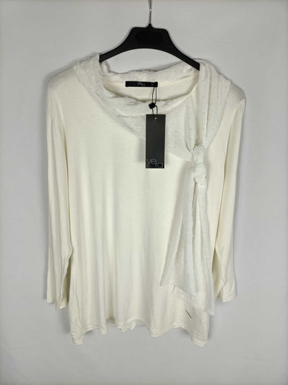 YERA. Camiseta cuello plumeti T.xl