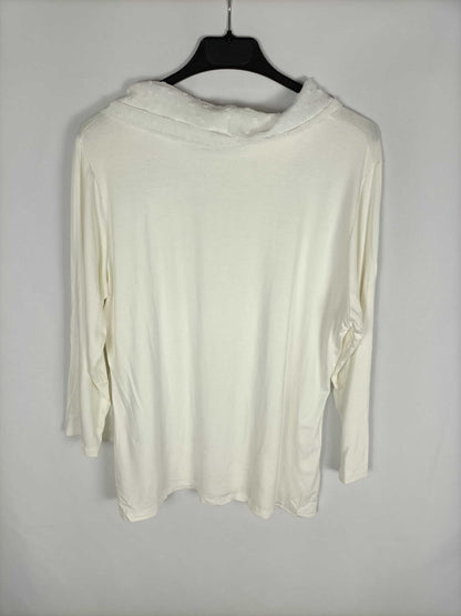 YERA. Camiseta cuello plumeti T.xl