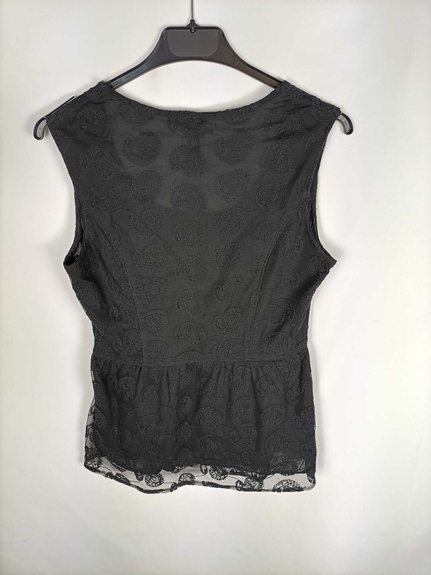 STRADIVARIUS. Black Embroidered Ts Top