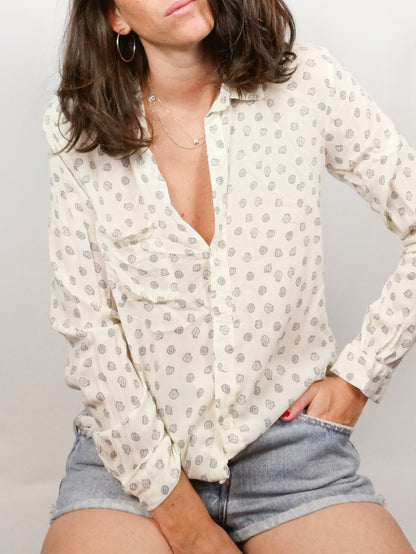 PULL&BEAR.Blusa beige fluida conchas T.s