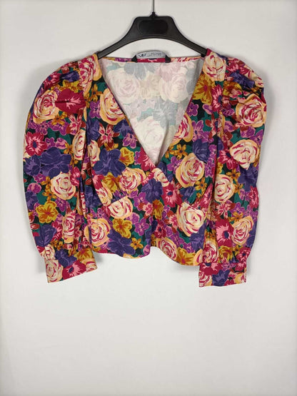ZARA.Top flores mangas abullonadas T.m