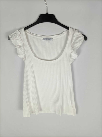 ZARA.Top blanco volantes T.s