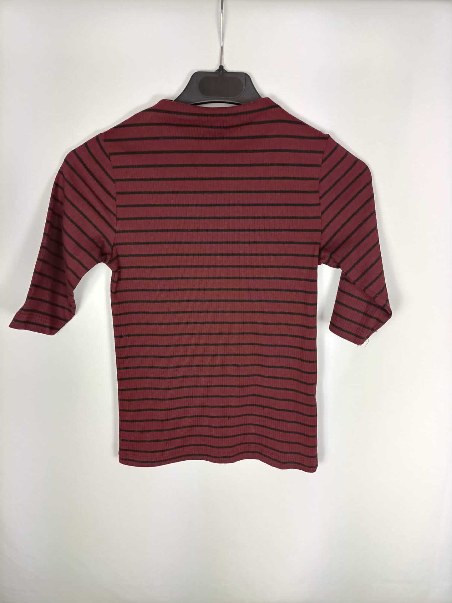 PULL&BEAR.Top rayas burdeos y negro T.s