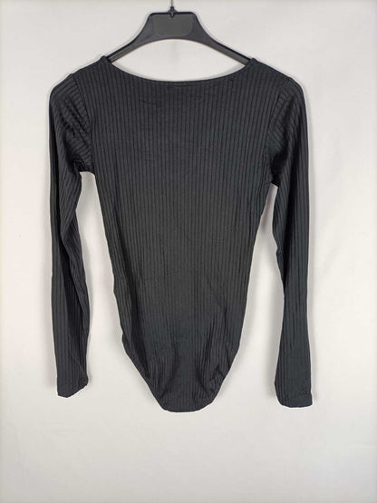 STRADIVARIUS.Body negro canalé T.s