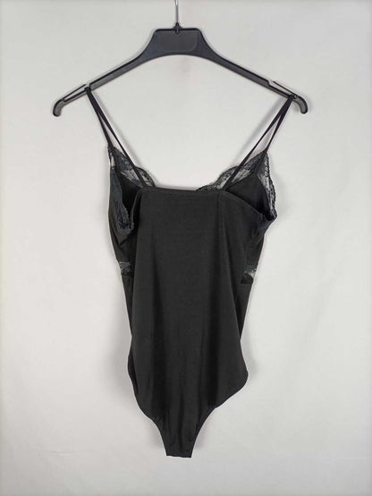 ZARA.Body negro encaje T.s