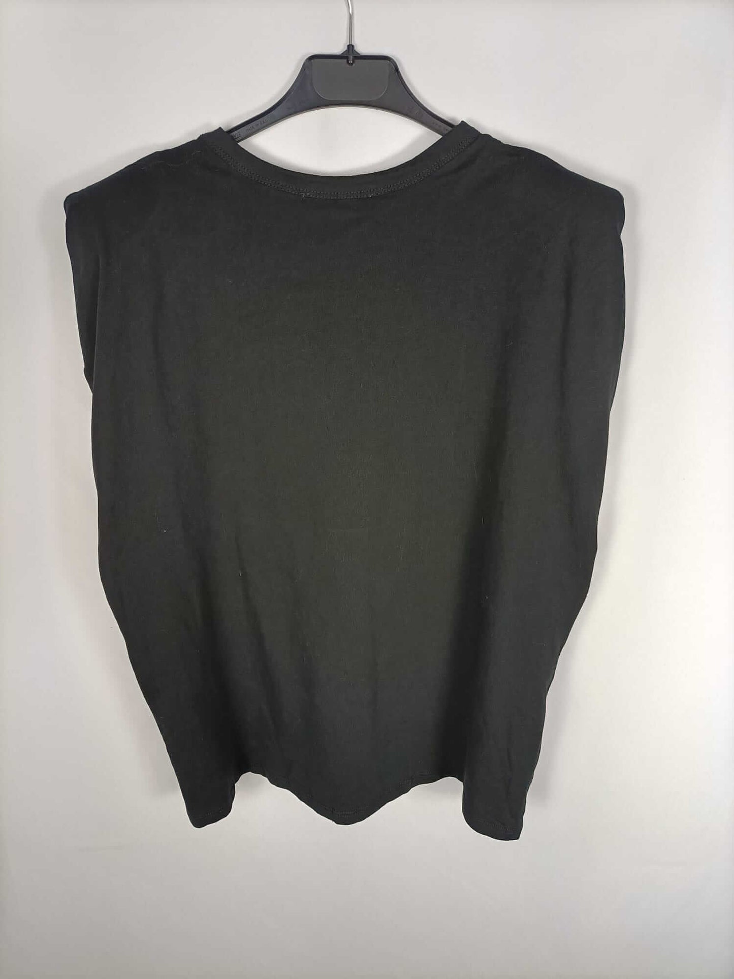 PULL&BEAR.Camiseta hombreras negra T.m