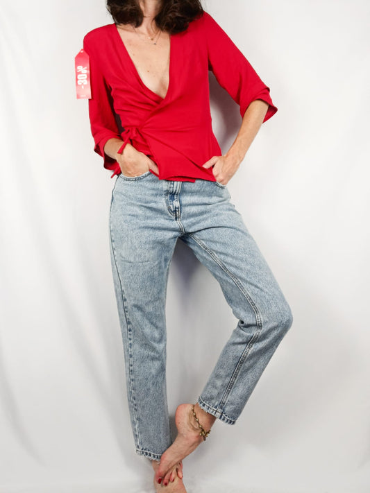 BERSHKA.Blusa roja cruzada T.xs