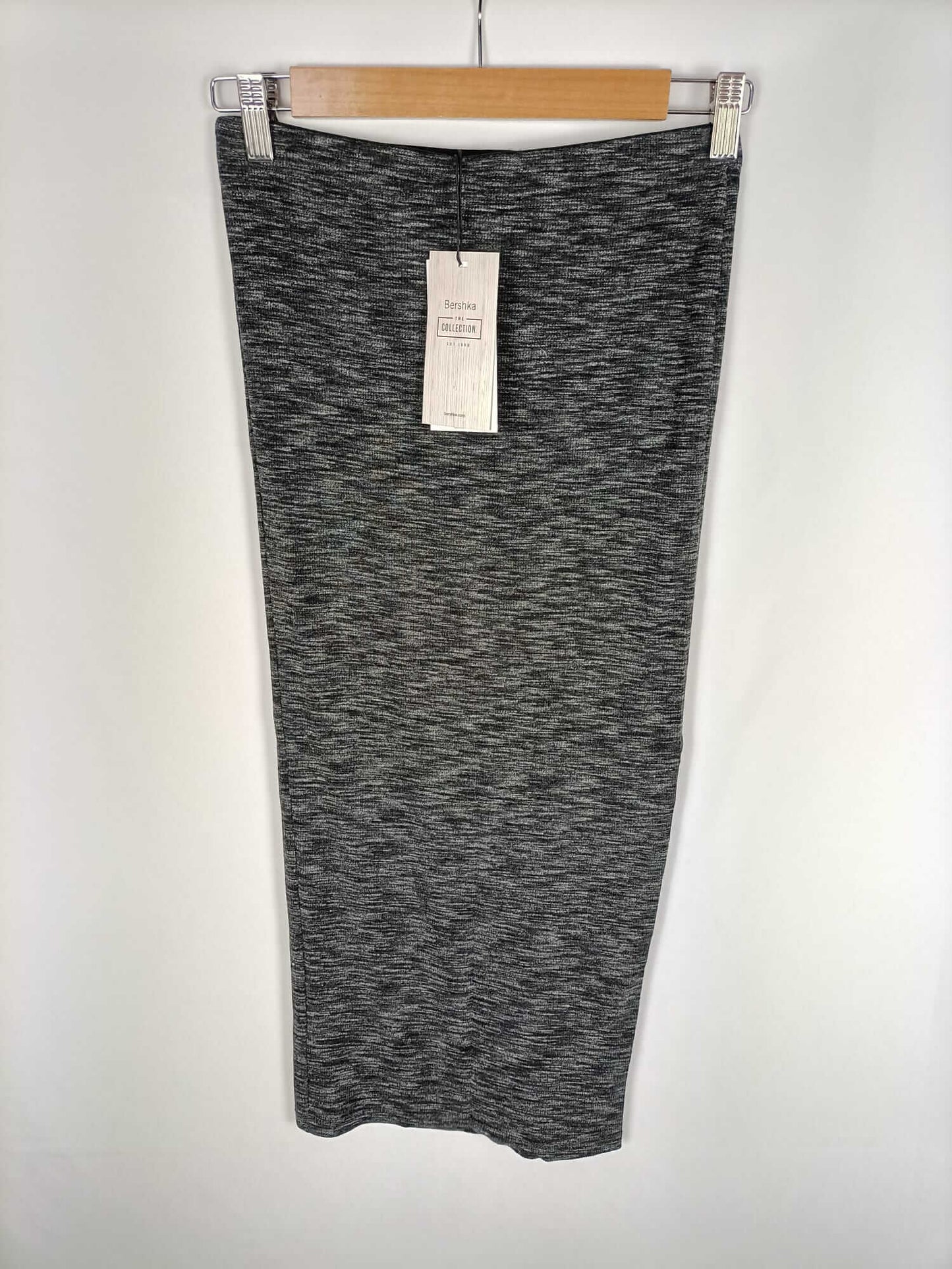 BERSHKA.Ts grey fitted skirt