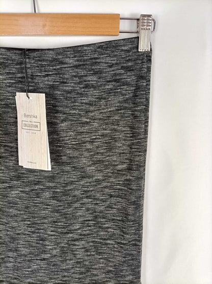 BERSHKA.Ts grey fitted skirt