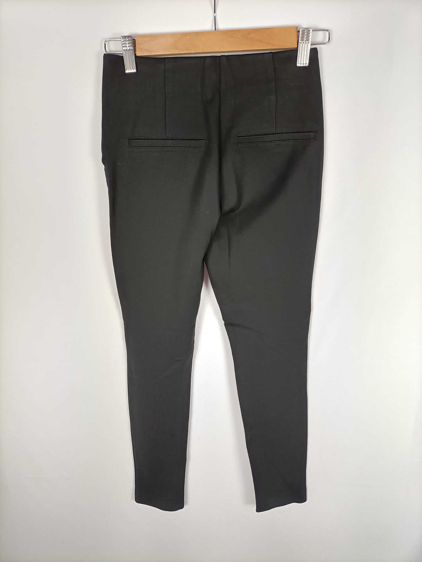 OTHERS. Black elastic Ts leggings