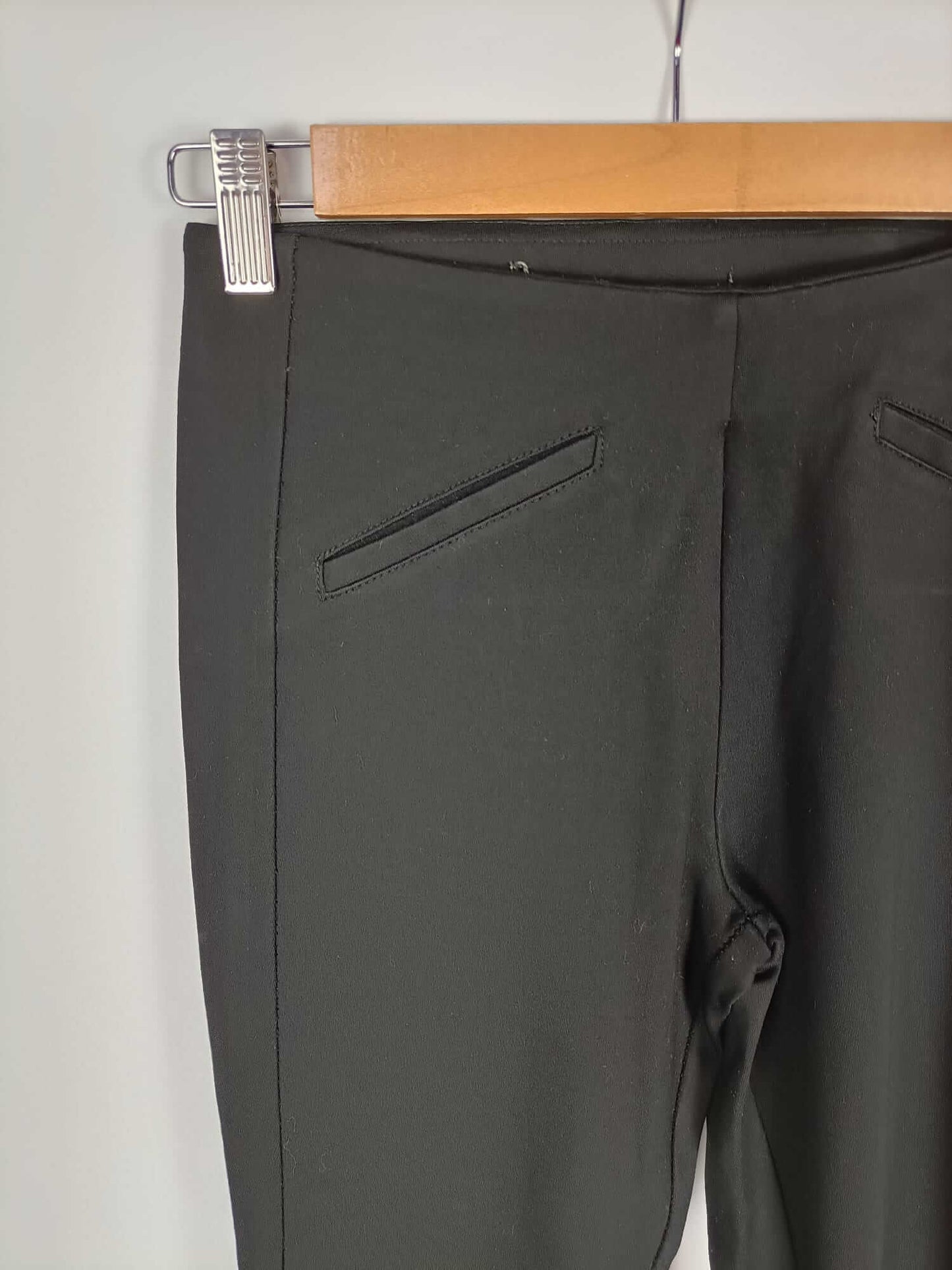 OTHERS. Black elastic Ts leggings