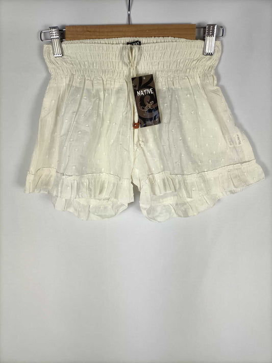 NATIVE. Shorts blancos T.s/m