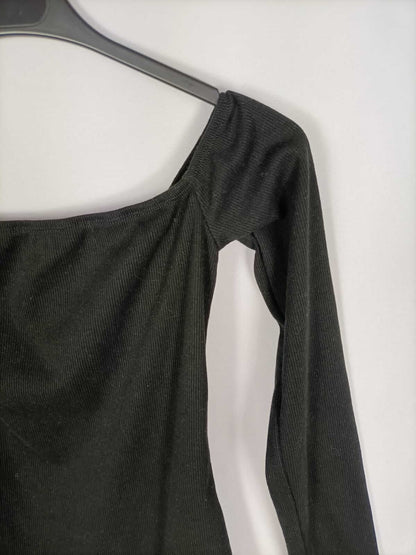 SHEIN.Body negro escote caja T.s