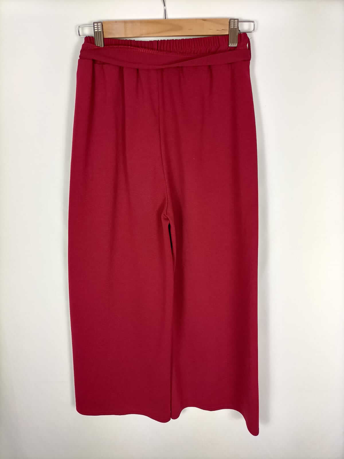 OTRAS.Pantalones burdeos palazzo TU (s/m)