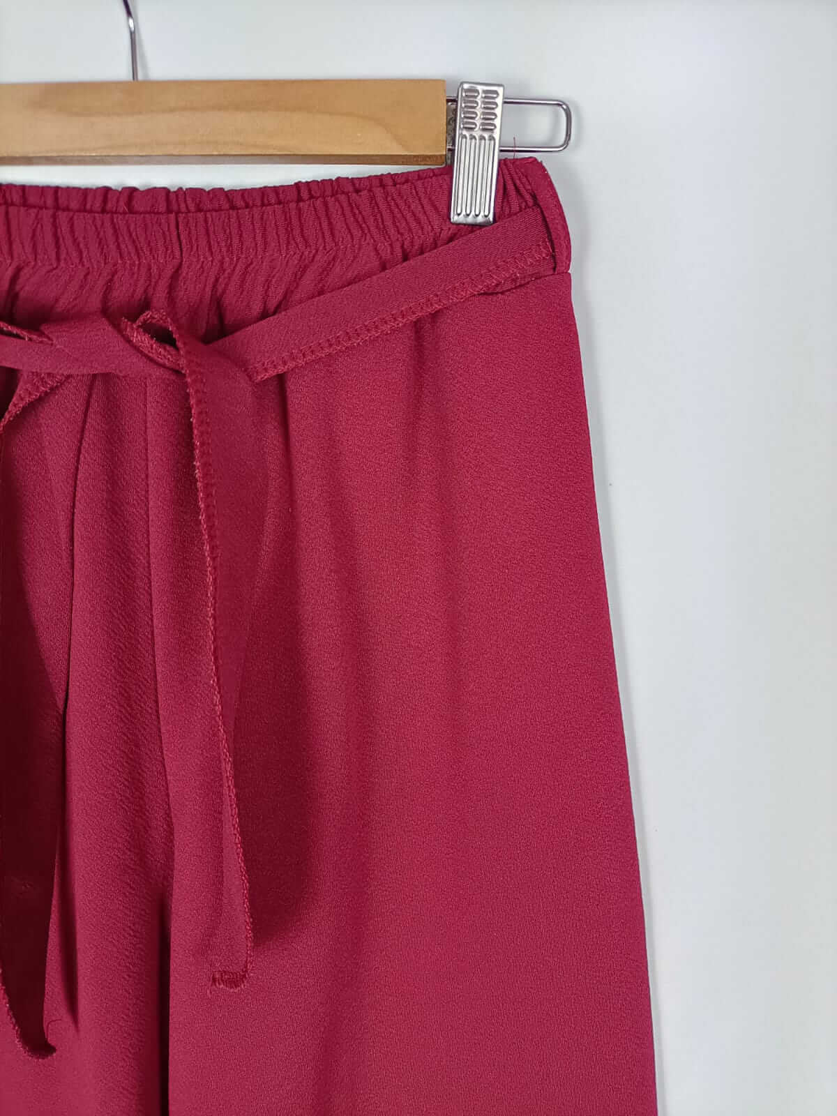 OTRAS.Pantalones burdeos palazzo TU (s/m)