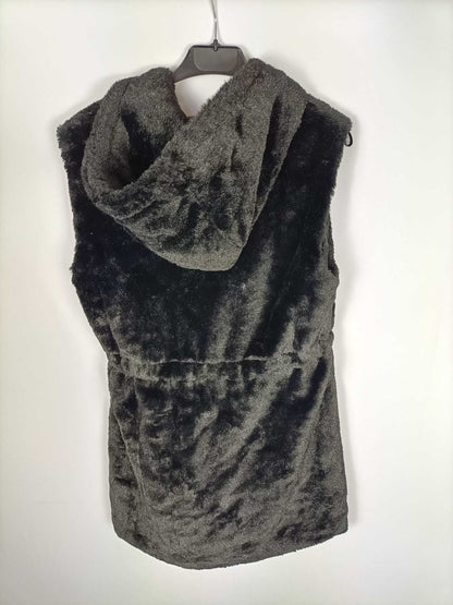 RED QUEEN.Chaleco negro pelo T.s/m