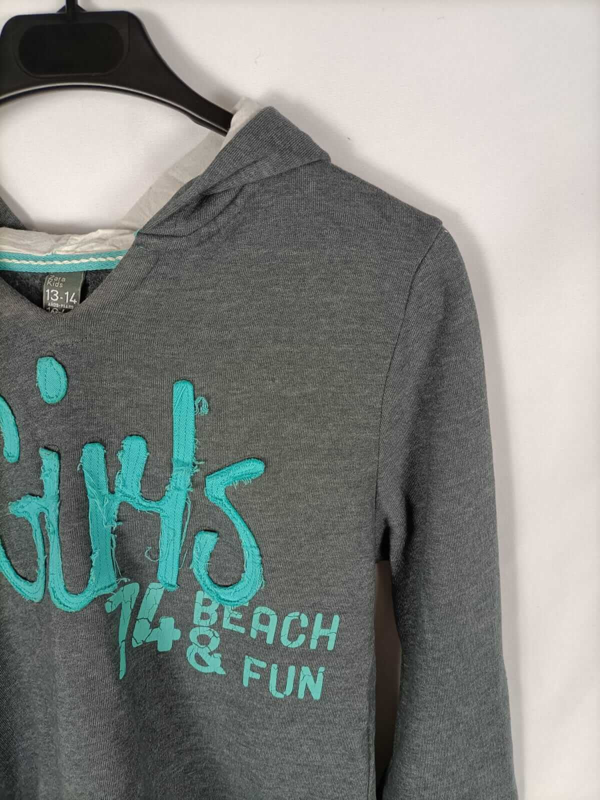 ZARA KNIT. Sudadera gris letras T.13/14