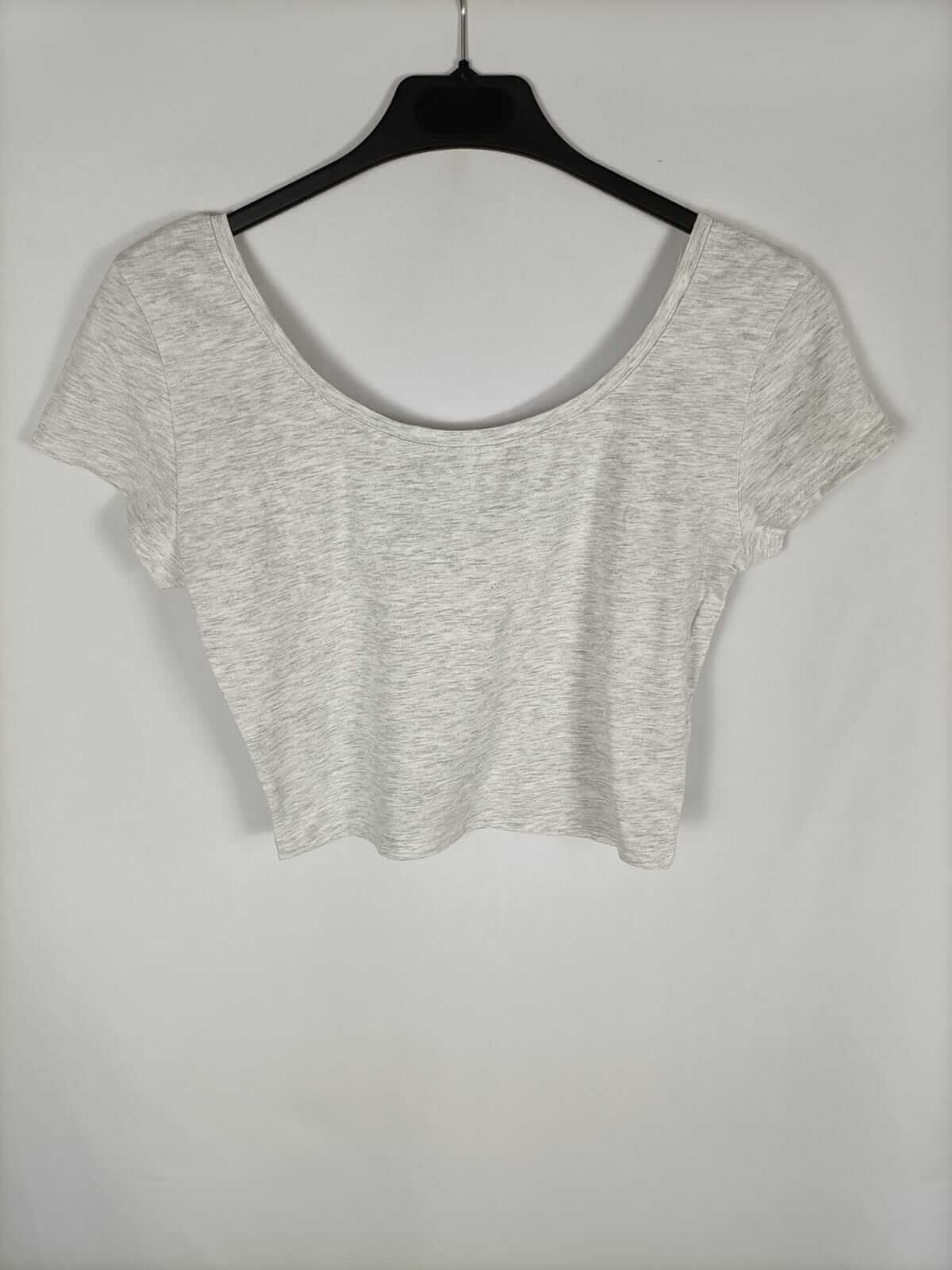 BERSHKA. Top gris T.l
