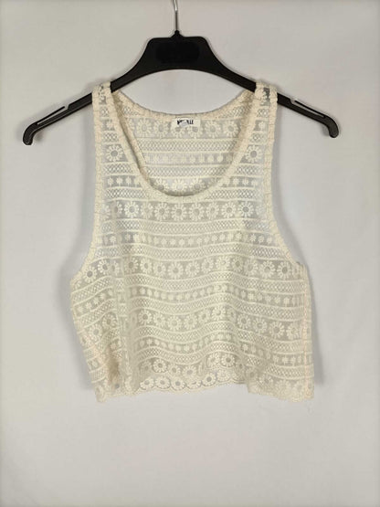 BRANDY MELVILLE. Top encaje beige T.s