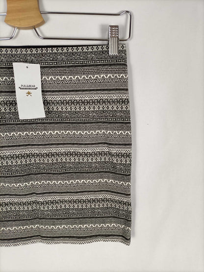 PULL&BEAR. Falda corta étnica T.s
