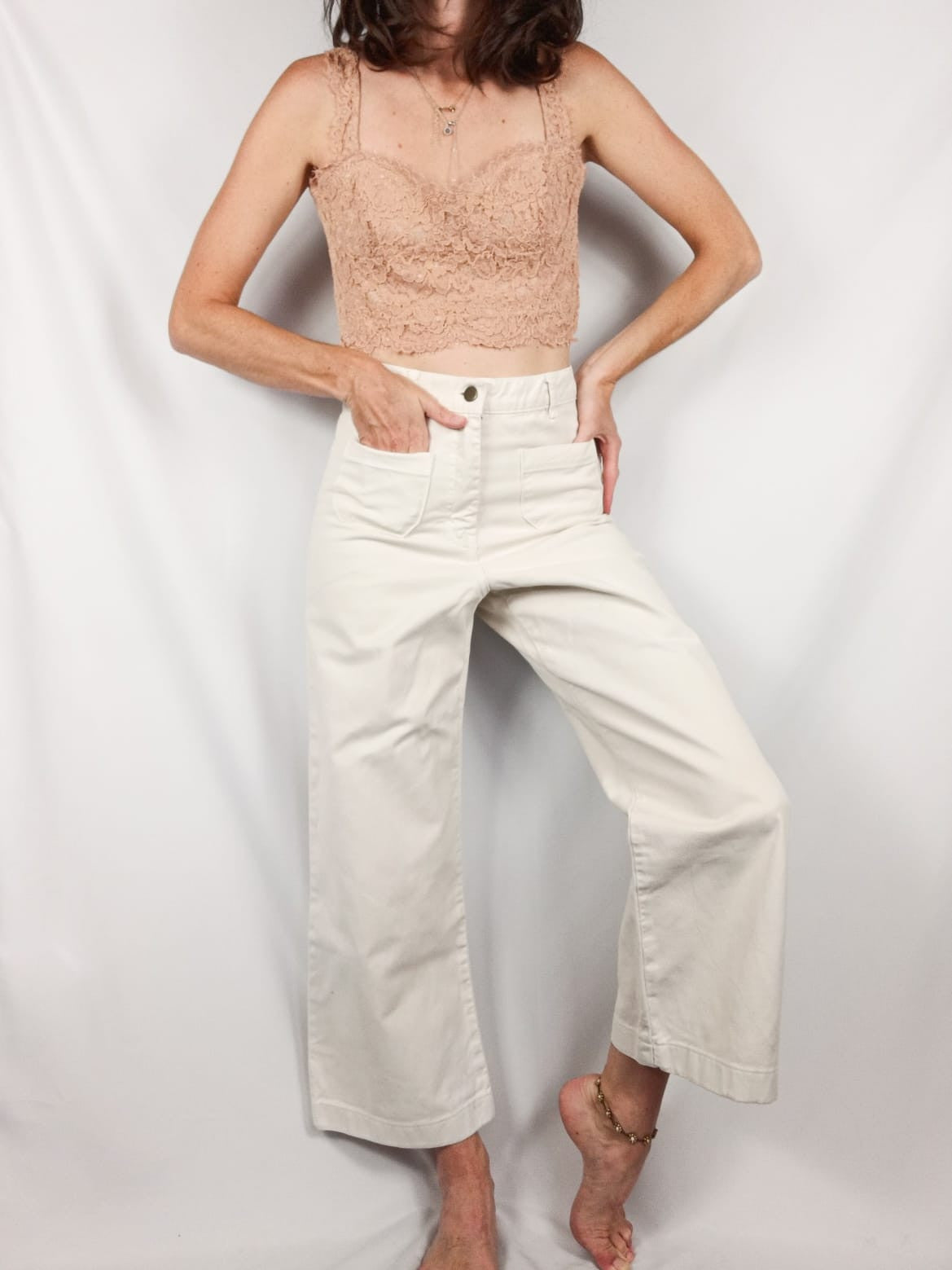 ZARA. Croptop encaje rosa T.l