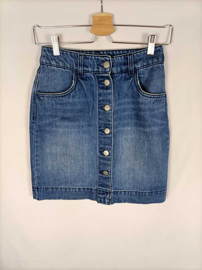 H&amp;M. Denim skirt with buttons, size 34
