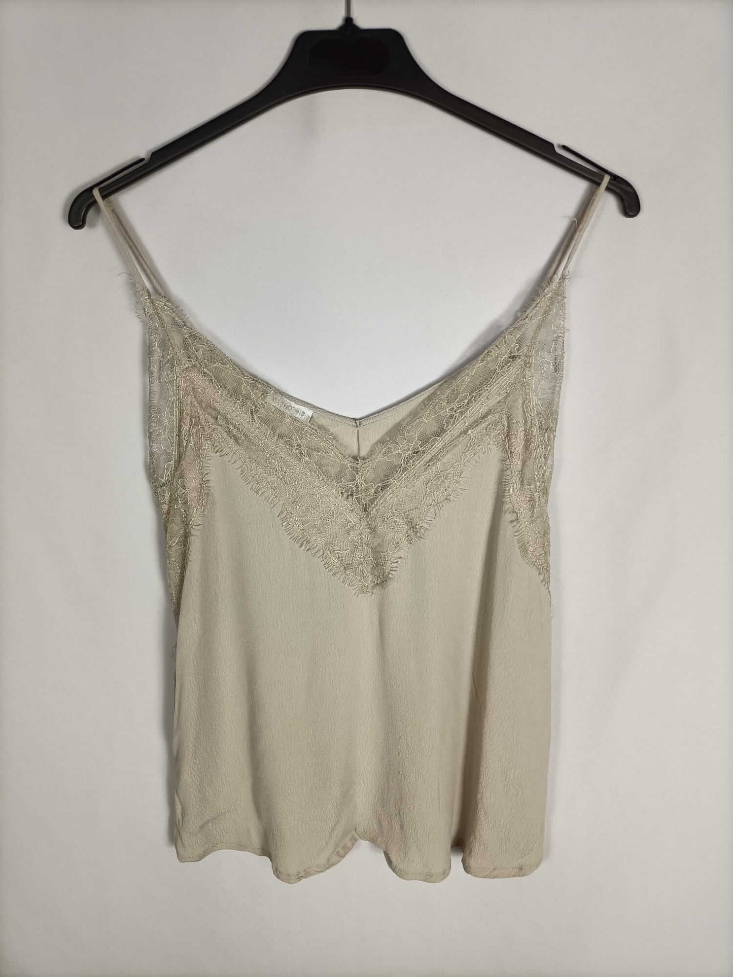 OYSHO. Top beige lencero T.s