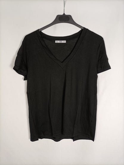 ZARA. Camiseta negra básica T.m