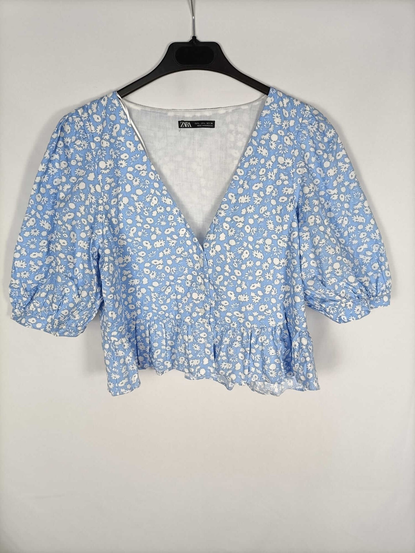 ZARA. Blue floral top Tl