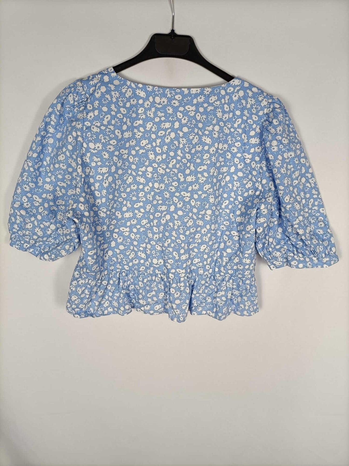 ZARA. Blue floral top Tl