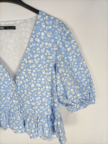 ZARA. Blue floral top Tl