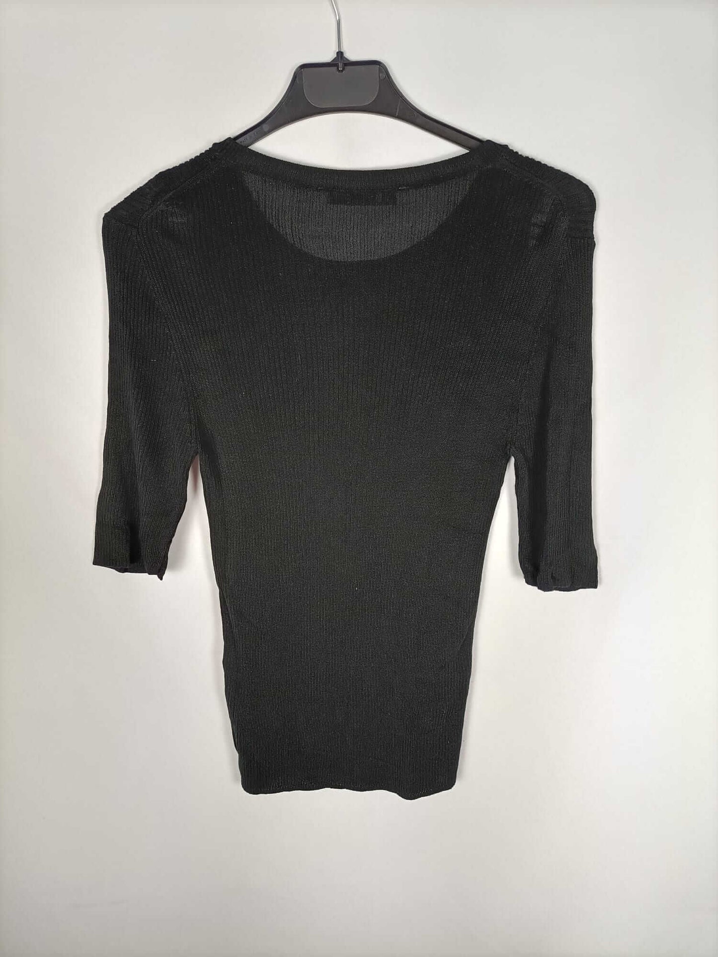 ZARA. Top negro canalé T.m