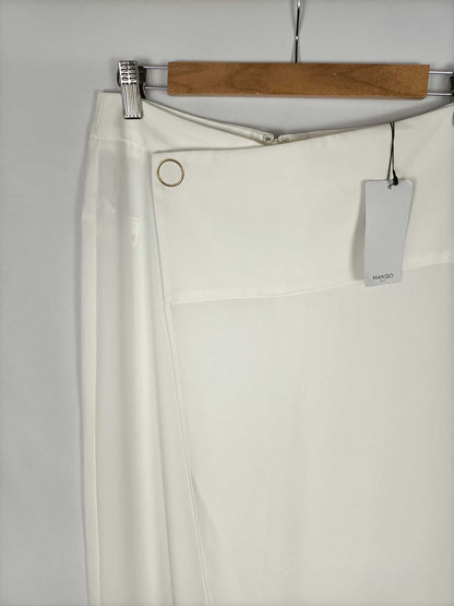 MANGO. Pantalón cruzado blanco T.38
