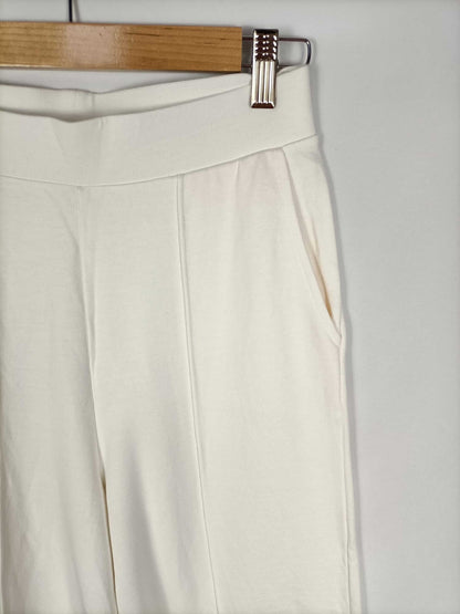 STRADIVARIUS. Pantalón elástico blanco T.s
