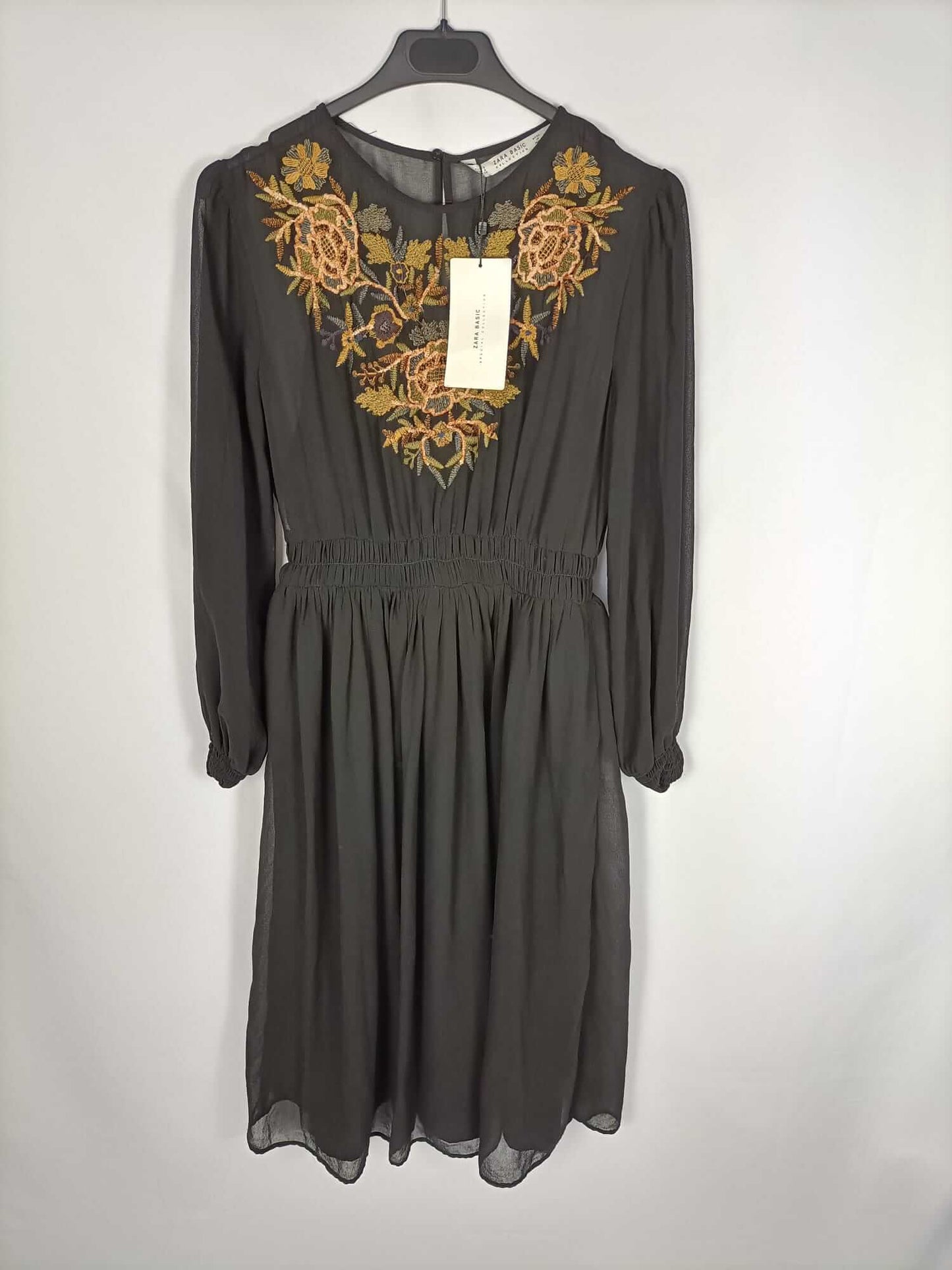 ZARA. Black embroidered dress Tm
