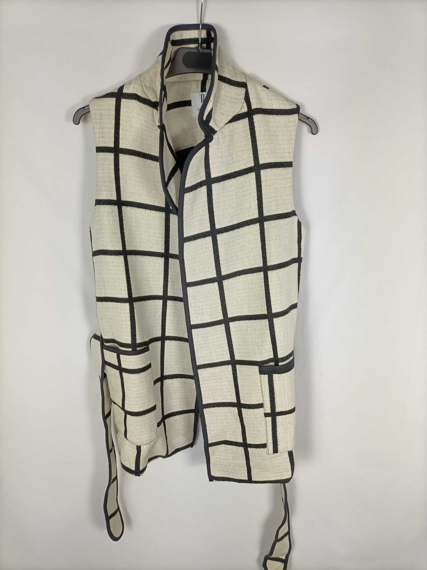 PAULA JUNYET. Chaleco cuadros T.s
