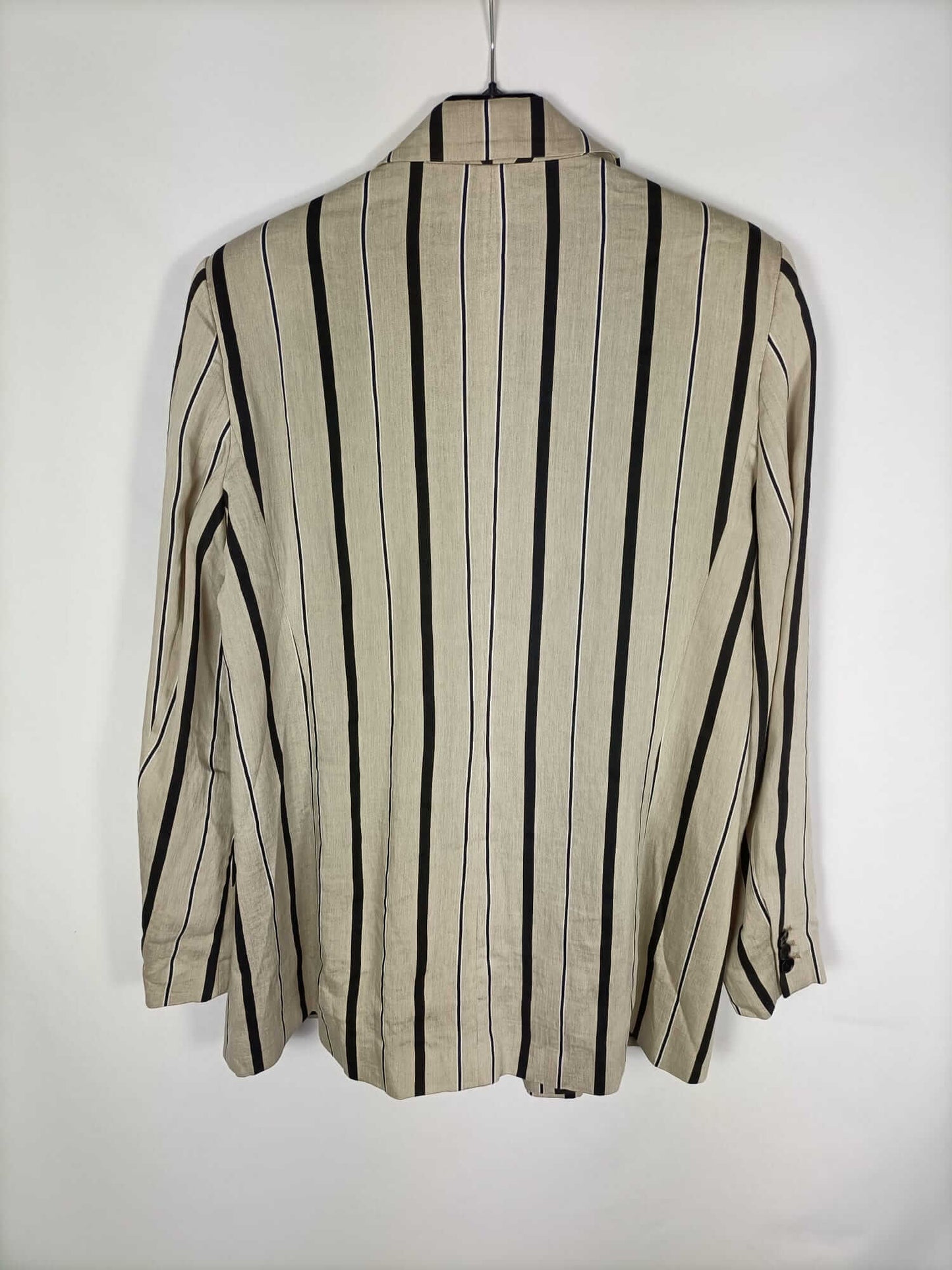 ZARA. Blazer beige rayas T.m