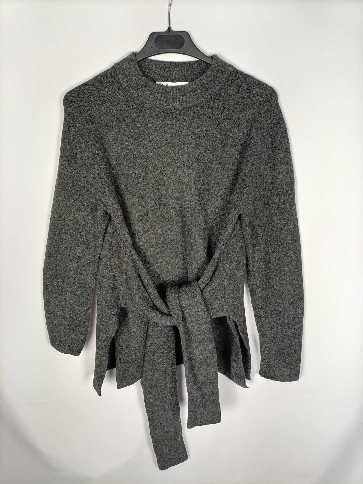 ZARA.Jersey gris lazada T.s