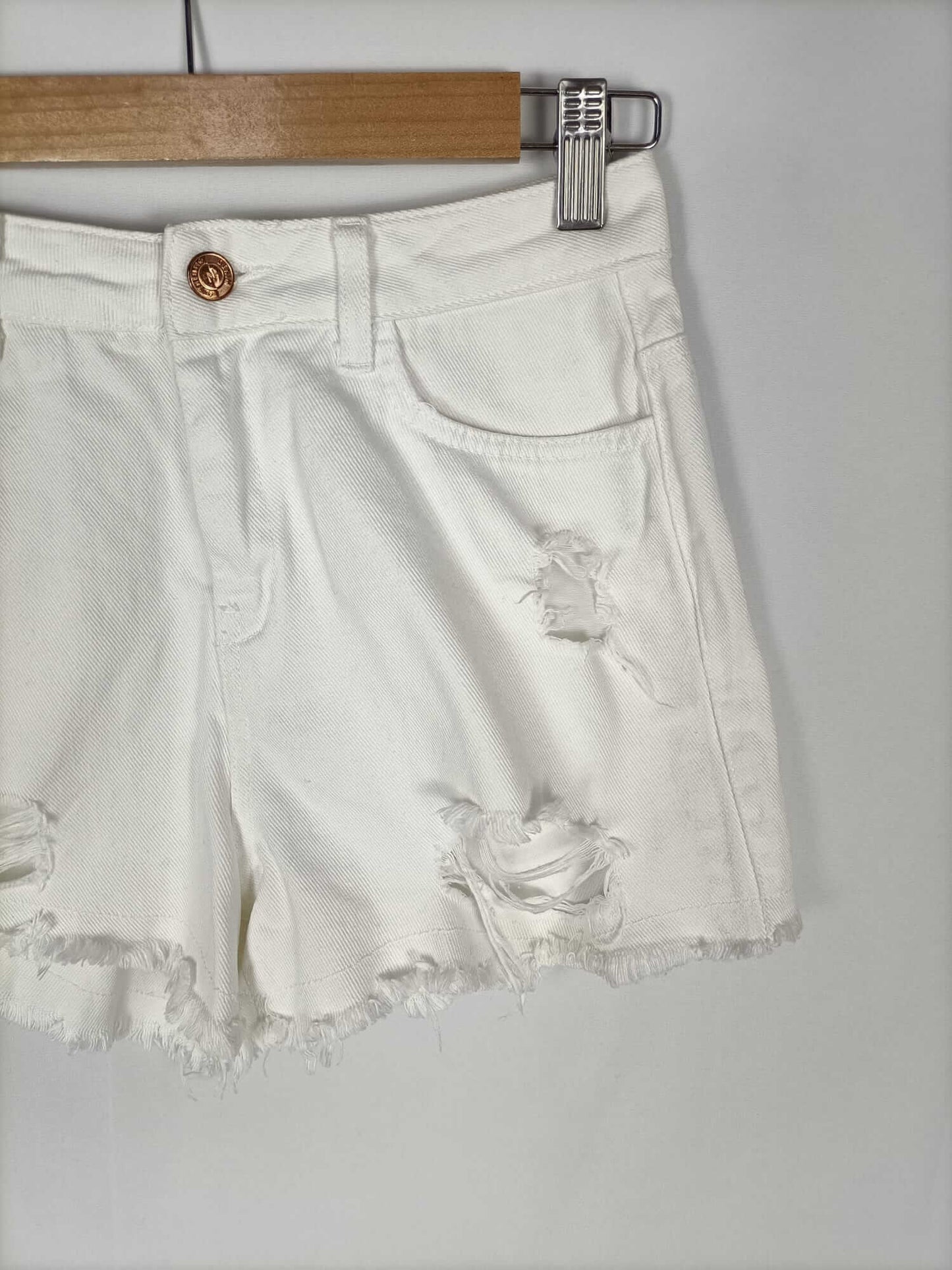 PRIMARK.Shorts cortos denim T.36