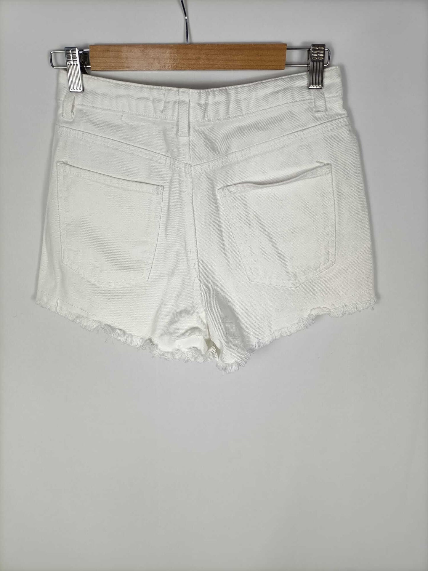 PRIMARK.Shorts cortos denim T.36